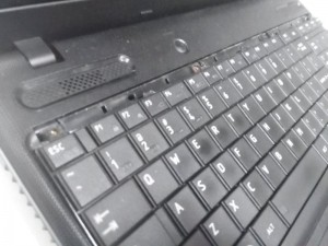 Toshiba C660 keyboard replacement 03