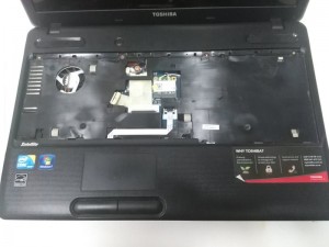 Toshiba C660 keyboard replacement 06